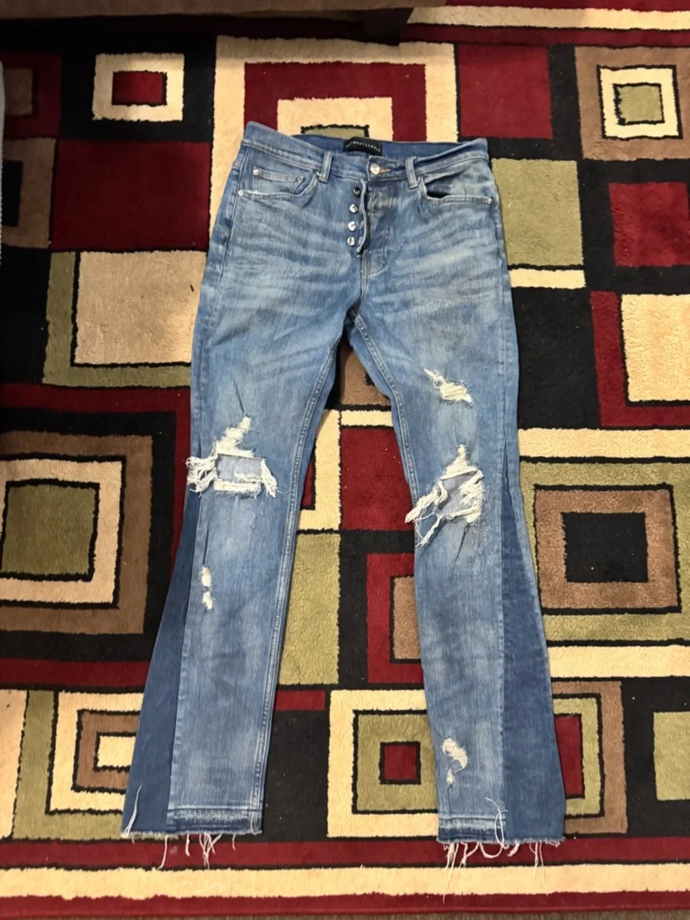 Art meets chaos two tone by Donwan Harrel size 32 - Picture 1 of 6